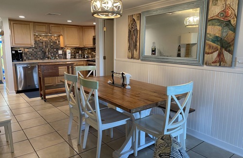 Saint Helena Island Condo | A sweet spot at the Beach! Fabulous pet free, smoke free oceanfront villa.