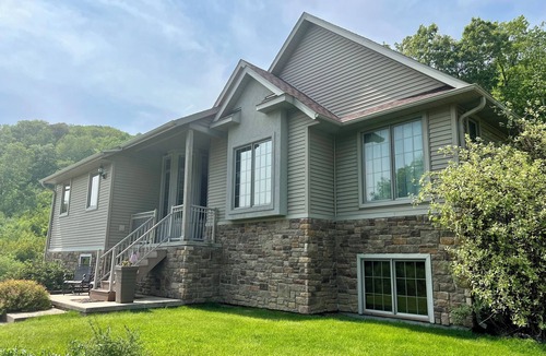 West Salem House | A+ Views & Location Just Minutes From Town w/Heated Infinity Pool on 50+ Acres