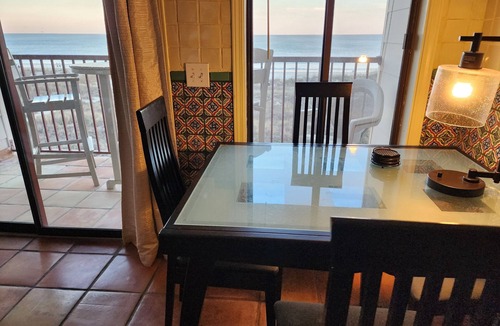 Folly Field Villa | Admirals Row 306: True Direct Oceanfront W/Panoramic Oceanview