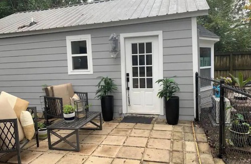 Aiken Cottage | Adorable Cottage in Downtown Aiken