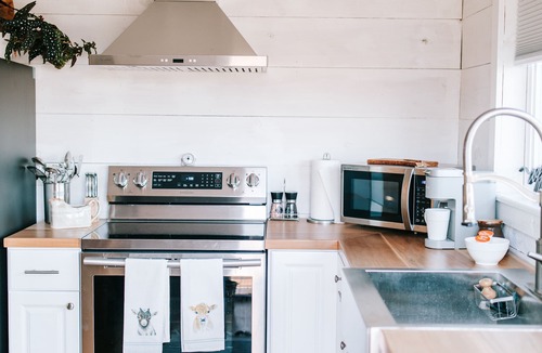 Danielsville Cottage | Adorable Cottage on a Storybook Farm