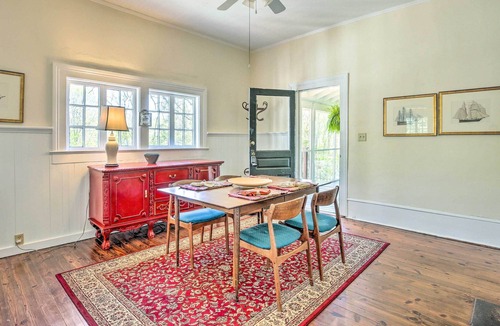 Watkinsville Cottage | Adorable Georgia Cottage w/ Screened-In Porch