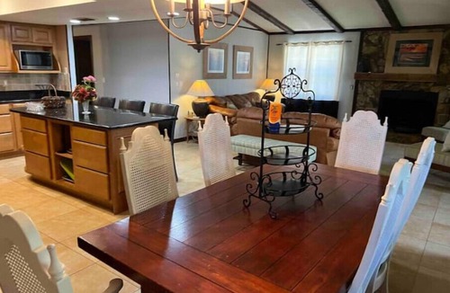 Fedhaven House | Adorable Waterfront Cabin on Lake Walk In Water with a Giant Deep Fishing Dock
