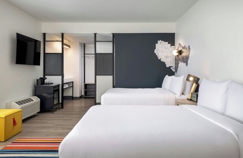 Florence Hotel | Aloft by Marriott Florence