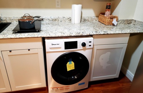Altamonte Springs Apartment | Altamonte Luxury Studio: Shops, Parks
