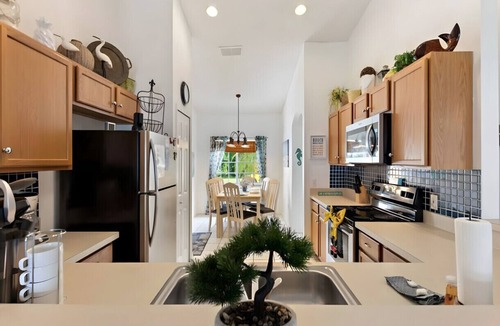 Thousand Oaks House | Amazing 4-Bed Pool Home w/2 Masters, in quiet community. Near Disney