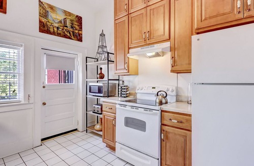Thomas Square Apartment | Amazing 4 Bedroom Home | Heated Pool Access