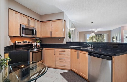 Isla del Sol Condo | Amazing Island Living! Beautiful 2 Bed/2 Bath Condo at Isla Del Sol