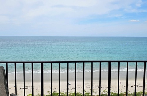 Fort Pierce Shores Condo | Amazing views from this 2-bedroom 2-bath apartment in Hutchinson Island.