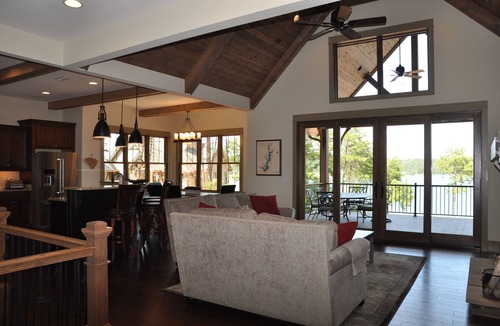 Seneca House | Amazing Waterfront Location on Lake Keowee!