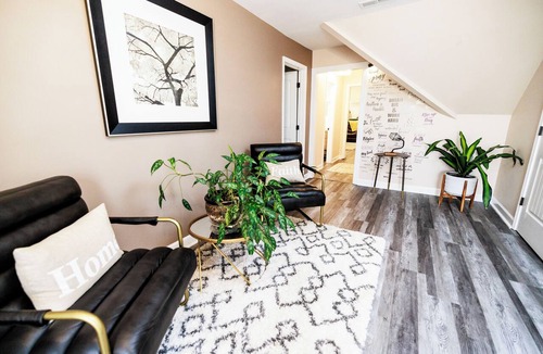 Clayton Apartment | Amelia’s Haven Includes Light Breakfast