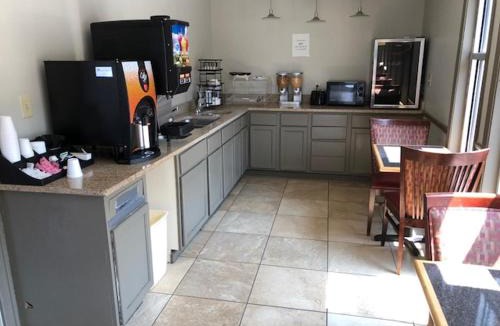 Athens Hotel | Americas Best Value Inn Athens