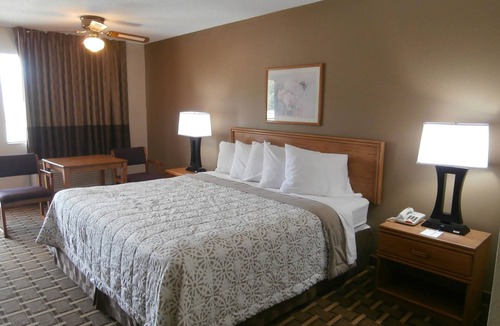 Blue Ridge Hotel | Americas Best Value Inn Blue Ridge