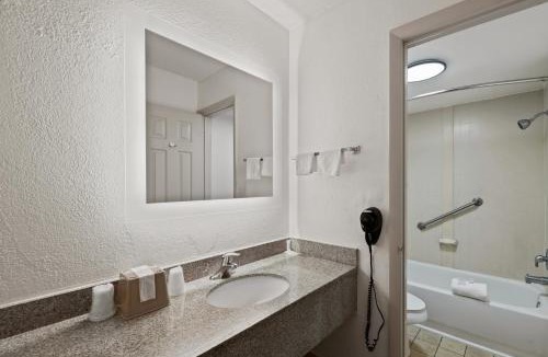 Orlando Hotel | Americas Best Value Inn Orlando, FL