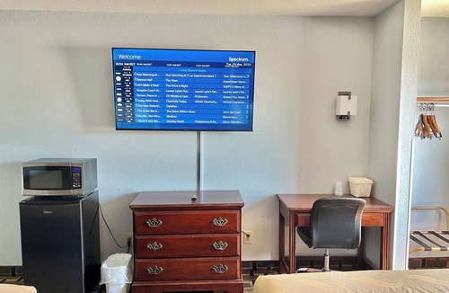 Albemarle Hotel | Americas Best Value Inn & Suites Albemarle