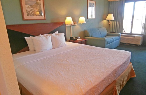 Fort Pierce Hotel | Americas Best Value Inn Florida Turnpike & I-95