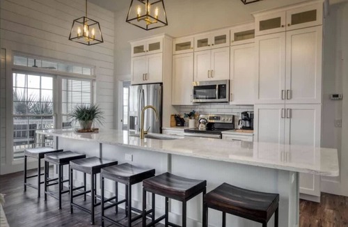 Melrose on the Beach House | Angel Oak Cottage-5bdrm Luxury and Beachfront-4 Pass Golf Cart Included