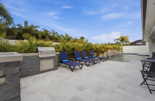 Bradenton House | ⚓Aqua Luxe Escape! Brand new luxury pool home!⚓