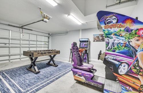 Summerfield House | Arcade Games, Lanai & Spa: Summerfield Family Home