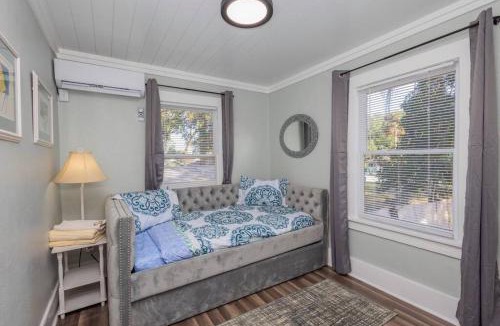 Village of the Arts Apartment | Artsea 2BR Cozy Ample Parking Near Beaches & Lecom Upstairs