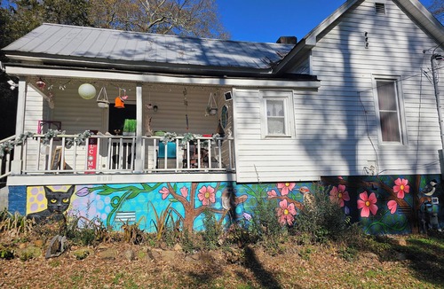 Athens House | Athensmusic Gem 1 mile from Town