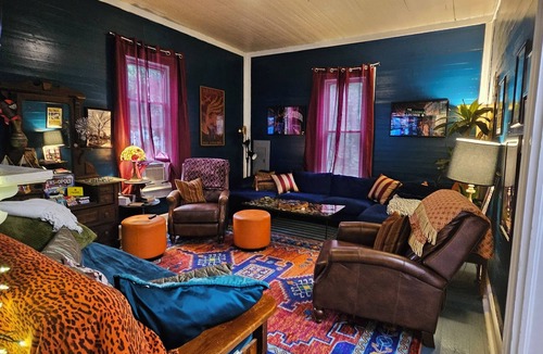 Athens House | Athensmusic Gem 1 mile from Town