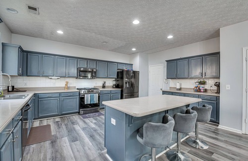 Cliftondale House | Atlanta Luxe: Elegant Group Retreat & Social Hub