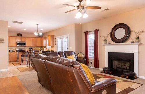 Cliftondale House | Atlanta Peaceful Sanctuary! Close to it all.