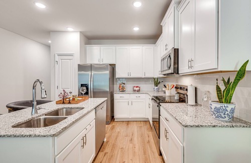 Church Street House | Atlanta Townhome | Near Studios, Airport, Downtown