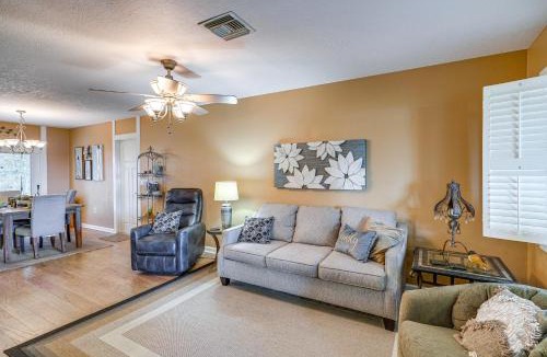 Auburndale House | Auburndale Vacation Rental w/Yard & Lake Views