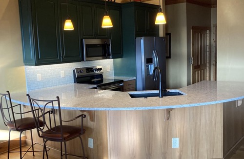 Cashiers House | AUG AVAILABLE - Scenic Lake Glenville and Mountain Views in Trillium community