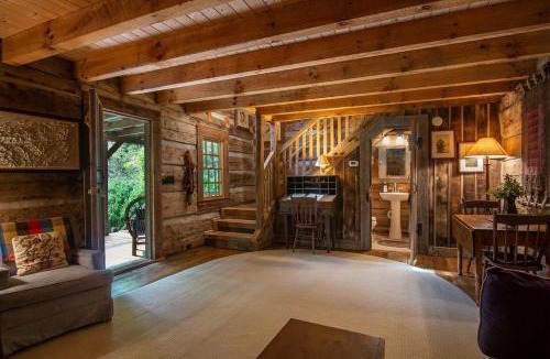 Pisgah Forest House | Aunt Babbies Cabin · Aunt Babbies Cabin