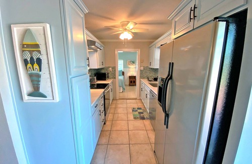 Villa Primera House | Authentic, Florida Cottage Just Steps from Everything! Pet Friendly!