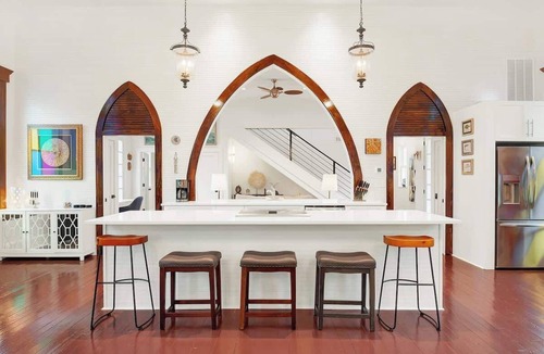 Thunderbolt House | Award-Winning Historic Church Retreat in Savannah