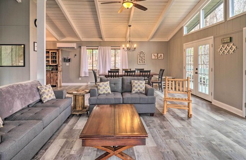 Brevard Cabin | Awesome Brevard Cabin: Game Room, Resort Amenities