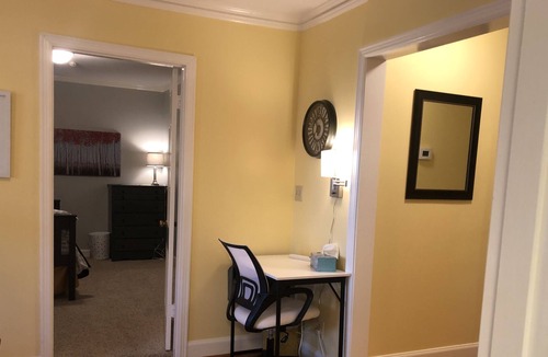 Green Hills Apartment | Awesomely appointed -15 min to main tourist areas but safe family friendly area