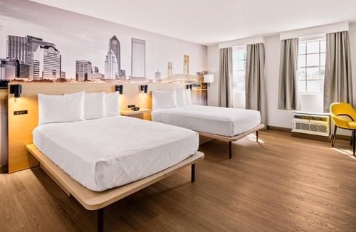 Northside Hotel | B&B HOTEL Jacksonville Airport - Newly Renovated!
