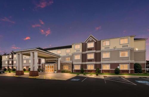 Elizabeth City Hotel | Baymont by Wyndham Elizabeth City