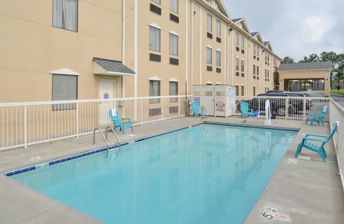 Grovetown Hotel | Baymont by Wyndham Grovetown Augusta