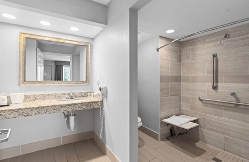 Orlando Hotel | Baymont by Wyndham Orlando East