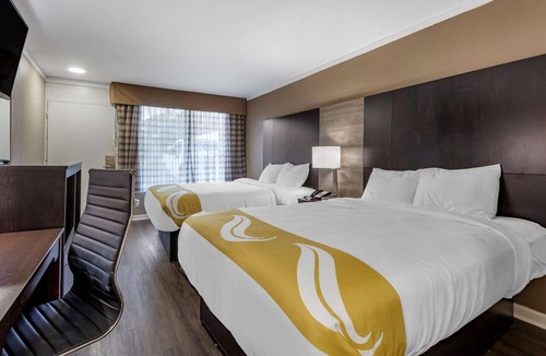 Pawleys Island Hotel | Baymont by Wyndham Pawleys Island