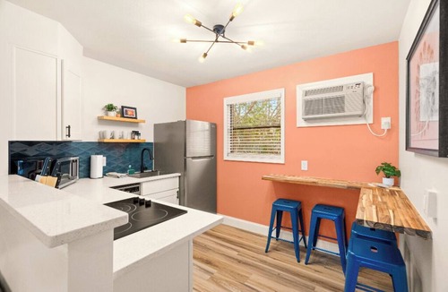 Treasure Island Hotel | ☀️ BBR #3, Steps to the Beach, Heated Pool w/Full Kitchen & 3 beds!
