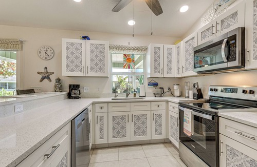 Florida Ridge House | 'Beach Blessings': Beautiful Home in Vero Beach!