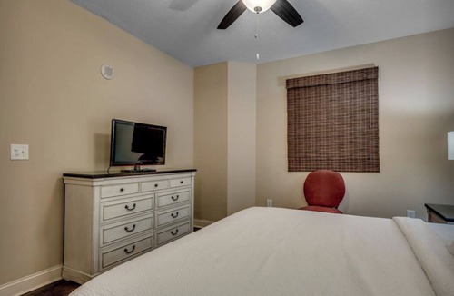 Windy Hill Hotel | Beach Condo | Pool, Lazy River & Hot Tubs | Walk to Dining