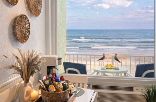 Lenox Park Condo | Beach Front Retreat- Direct Beach Access