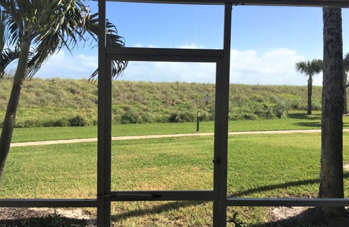Fort Pierce Condo | BEACH FRONT RETREAT.On site Golf, 4 Pools, Tennis, Pickleball, Fitness Center