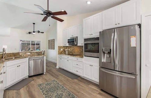 Sebastian Highlands House | Beach Getaway - Private Heated Pool & 2 King Beds