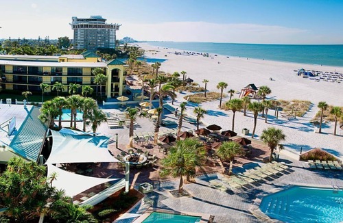 St. Pete Beach Resort | Beach Getaway Starts Here! Comfy Units for 8! Pool, Gym, Adventure