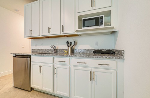 Port Saint Lucie Apartment | Beach-Hop & Golf! Port St Lucie Apt w/Shared Yard