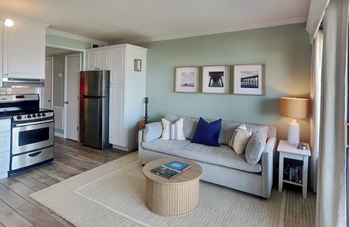 Tybee Island Condo | Beach Racquet A219 | Sunset Views, Steps to Beach